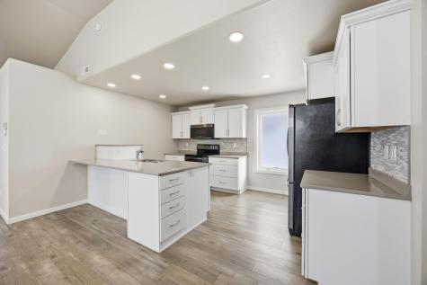 412 38th Avenue E West Fargo ND 58078