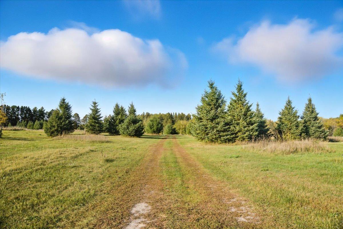 185 Crow Wing Lake Drive NE Akeley MN 56433