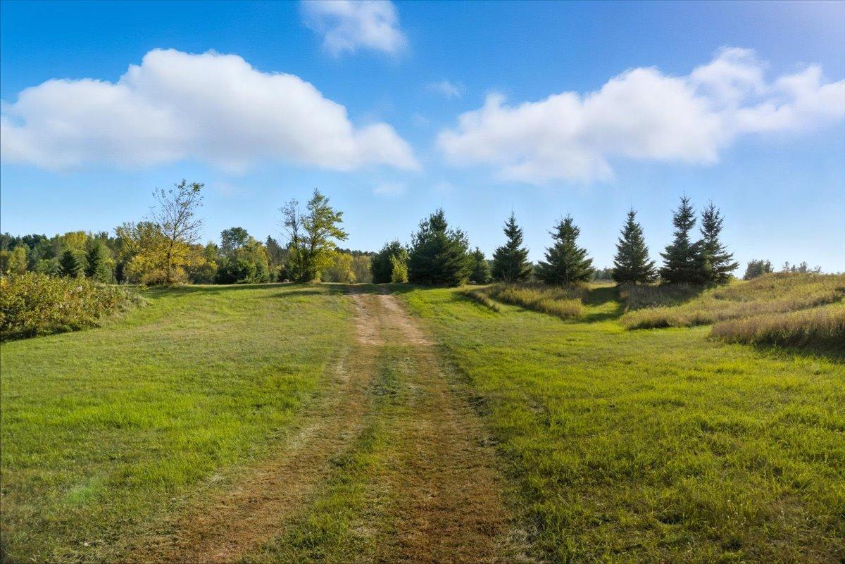 185 Crow Wing Lake Drive NE Akeley MN 56433