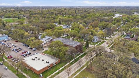 385 7th Avenue S Fargo ND 58103