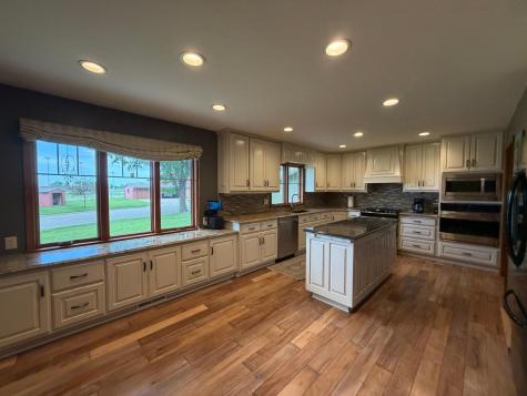 306 S Fairview Drive Luverne MN 56156