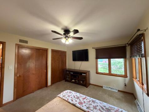 306 S Fairview Drive Luverne MN 56156