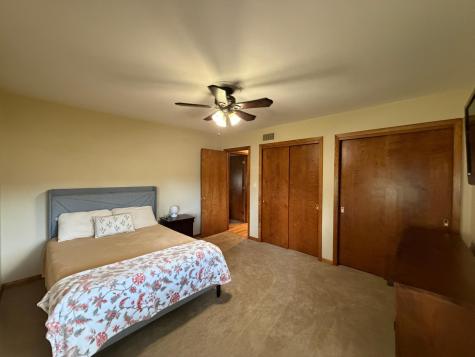306 S Fairview Drive Luverne MN 56156