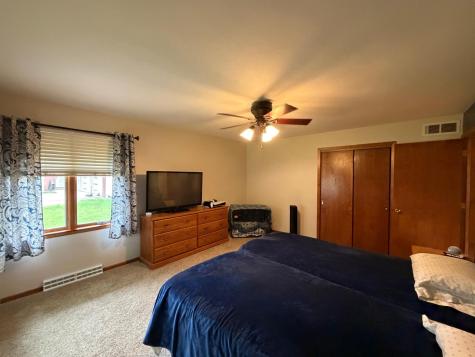 306 S Fairview Drive Luverne MN 56156