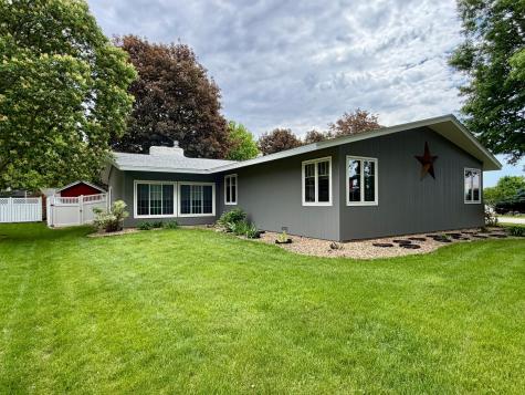 306 S Fairview Drive Luverne MN 56156
