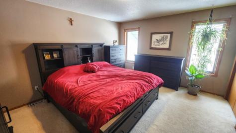 4041 S Rivershore Drive Moorhead MN 56560