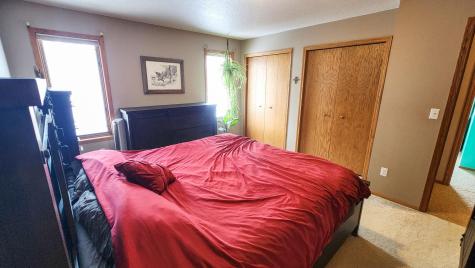 4041 S Rivershore Drive Moorhead MN 56560