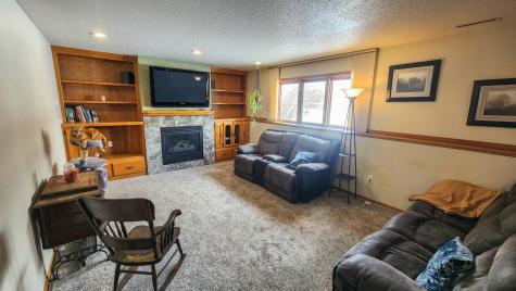 4041 S Rivershore Drive Moorhead MN 56560