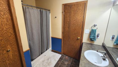 4041 S Rivershore Drive Moorhead MN 56560