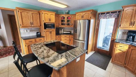 4041 S Rivershore Drive Moorhead MN 56560