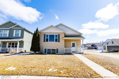 414 18th Street N Moorhead MN 56560
