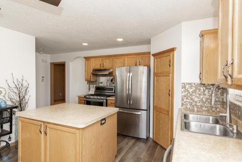414 18th Street N Moorhead MN 56560