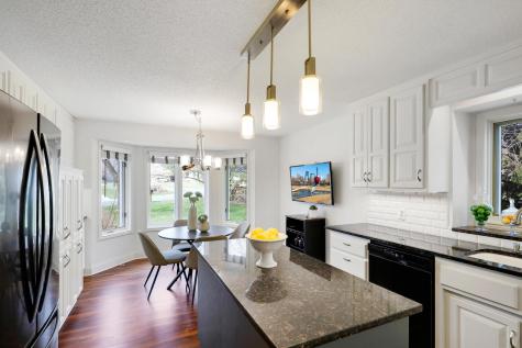 10395 Fawns Way Eden Prairie MN 55347