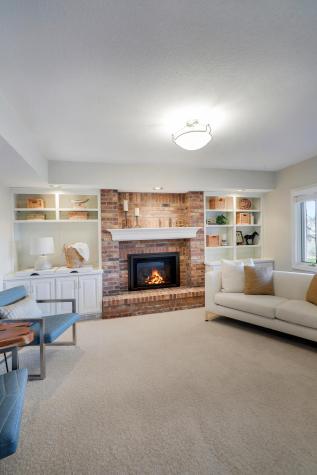 10395 Fawns Way Eden Prairie MN 55347