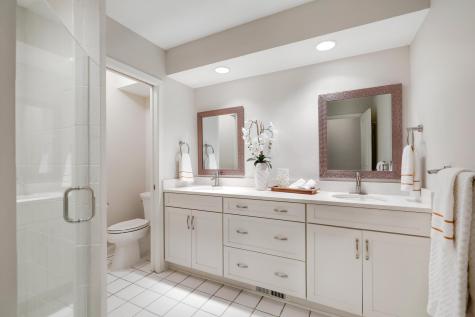10395 Fawns Way Eden Prairie MN 55347