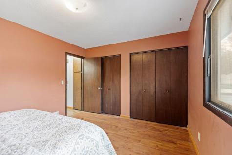 13573 Everton Avenue Apple Valley MN 55124