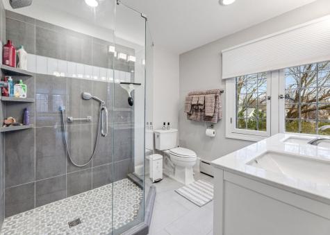 51 W Sarnia Street Winona MN 55987