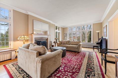 51 W Sarnia Street Winona MN 55987