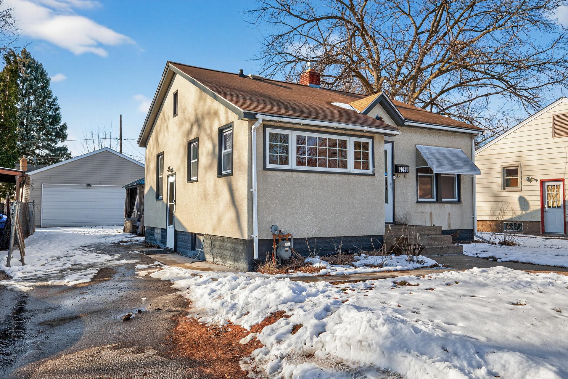 2069 Manitou Avenue Saint Paul MN 55119