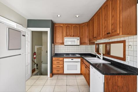 2069 Manitou Avenue Saint Paul MN 55119