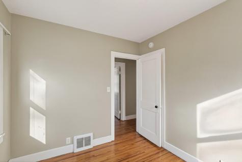 2069 Manitou Avenue Saint Paul MN 55119