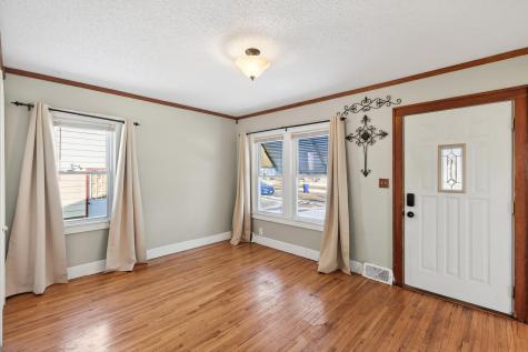2069 Manitou Avenue Saint Paul MN 55119