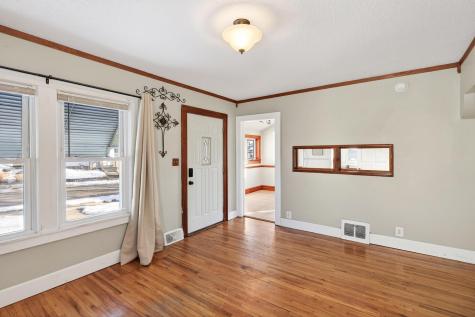 2069 Manitou Avenue Saint Paul MN 55119