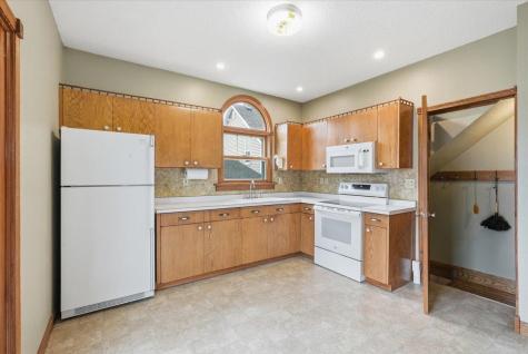 322 Pine Street Glenwood City WI 54013