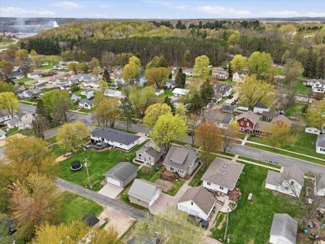 322 Pine Street Glenwood City WI 54013