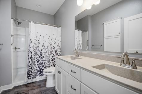 1562 Eagle Ridge Street NE Owatonna MN 55060