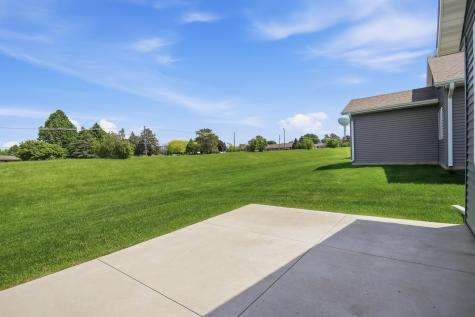 1562 Eagle Ridge Street NE Owatonna MN 55060