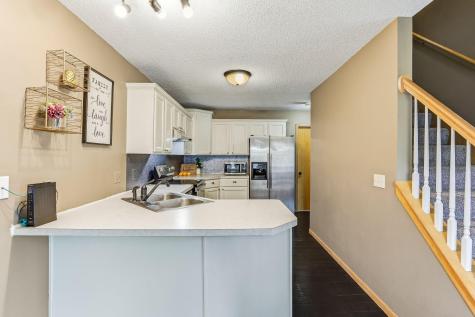 3601 Genevieve Avenue N Oakdale MN 55128