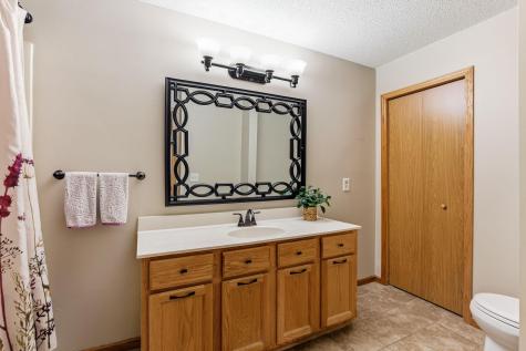 3601 Genevieve Avenue N Oakdale MN 55128