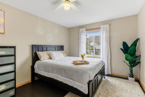 3601 Genevieve Avenue N Oakdale MN 55128