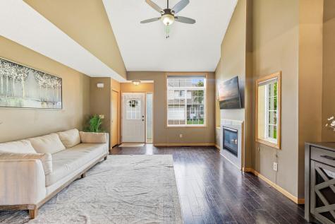 3601 Genevieve Avenue N Oakdale MN 55128