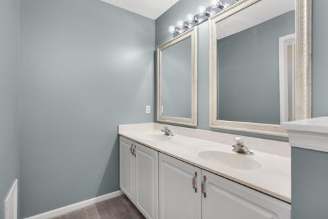 11724 Ryan Circle Burnsville MN 55337