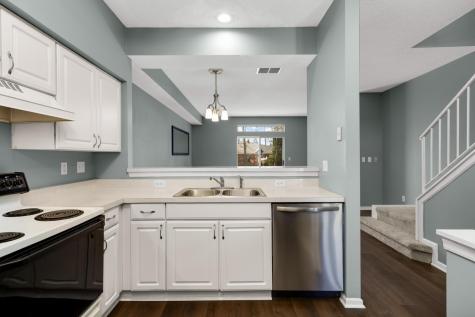 11724 Ryan Circle Burnsville MN 55337