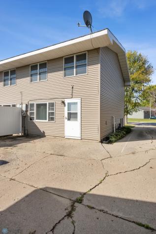 1220 20th Street N Moorhead MN 56560