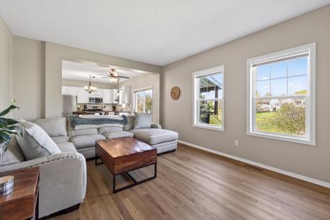 15105 Dupont Path Apple Valley MN 55124