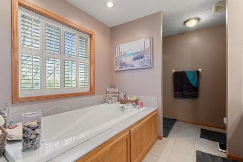 7531 E 250th Street Elko New Market MN 55020