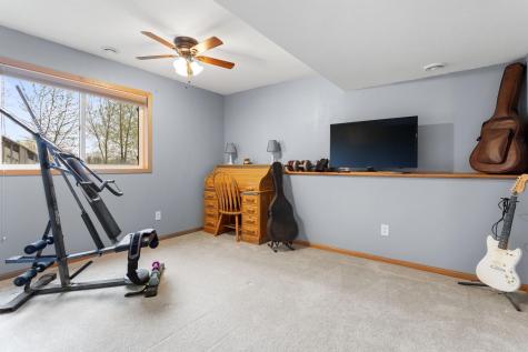 7531 E 250th Street Elko New Market MN 55020