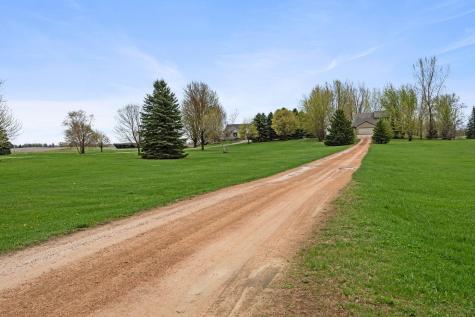 7531 E 250th Street Elko New Market MN 55020