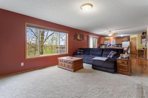 7531 E 250th Street Elko New Market MN 55020
