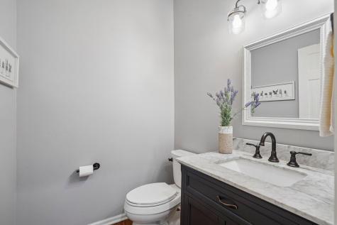 2908 Hilltop Drive Chaska MN 55318