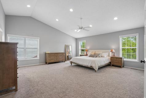 2908 Hilltop Drive Chaska MN 55318