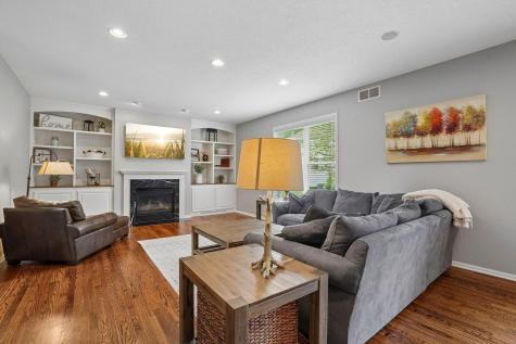 2908 Hilltop Drive Chaska MN 55318