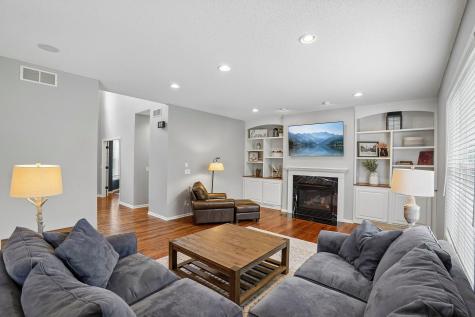 2908 Hilltop Drive Chaska MN 55318