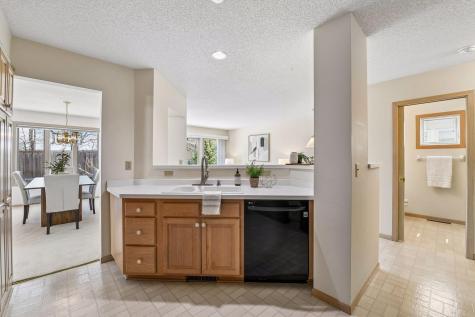 15585 17th Place N Plymouth MN 55447