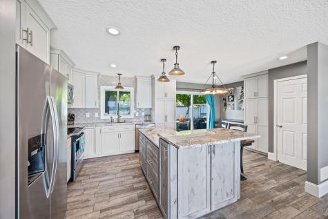 703 7th Street N Montrose MN 55363