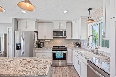 703 7th Street N Montrose MN 55363